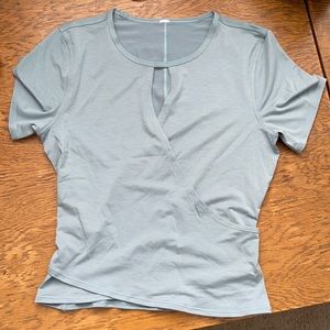 Lululemon cropped criss cross shirt